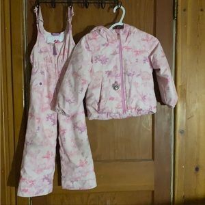 Obermeyer Ski jacket and snow pants size 5